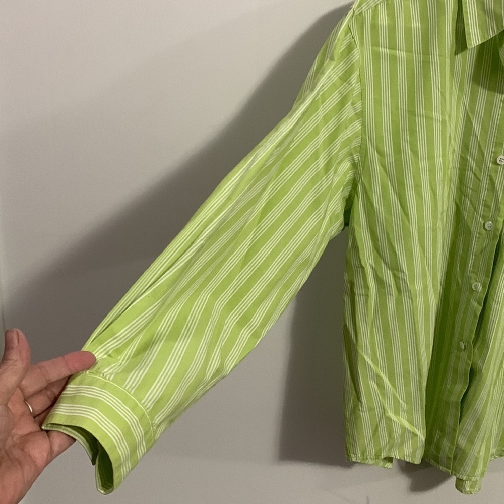 Susan Bristol Casuals striped button down blouse Size Large great condition - Picture 5 of 6